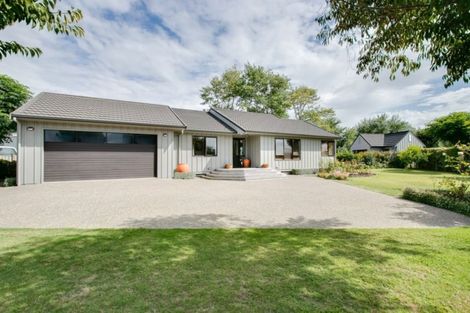 Photo of property in 18 Airini Road, Waimarama, Havelock North, 4294