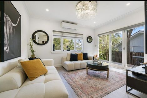 Photo of property in 98 Millbrook Road, Sunnyvale, Auckland, 0612