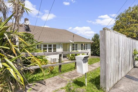 Photo of property in 16 Westmere Crescent, Westmere, Auckland, 1022