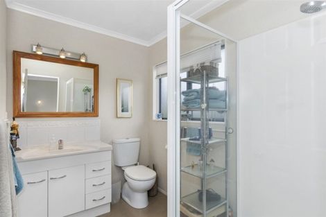 Photo of property in 17 Summerhaven Place, Ohauiti, Tauranga, 3112