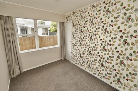 Photo of property in 6 Sutherland Crescent, Westbrook, Palmerston North, 4412