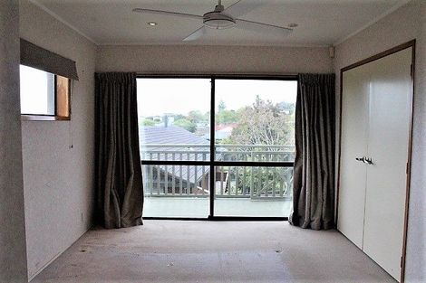 Photo of property in 41 Sunnyview Avenue, Shelly Park, Auckland, 2014