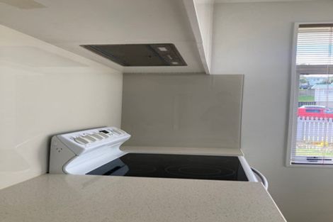 Photo of property in 8 Yemen Place, Ascot Park, Porirua, 5024