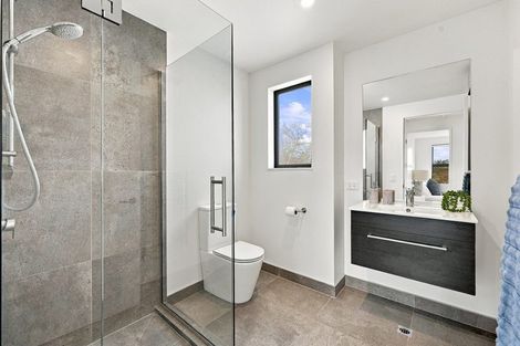 Photo of property in 2/233 Edgeware Road, Edgeware, Christchurch, 8013