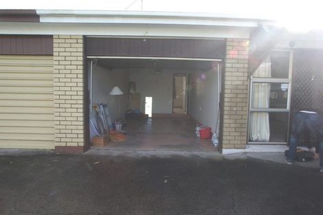 Photo of property in 2/4 Church Street, Onehunga, Auckland, 1061