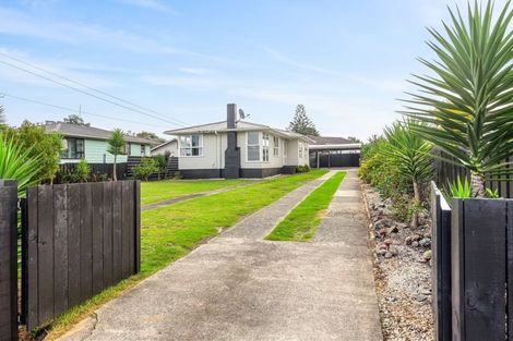 Photo of property in 8 Blake Road, Mangere East, Auckland, 2024