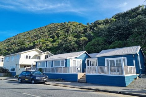 Photo of property in 80 Owhiro Bay Parade, Owhiro Bay, Wellington, 6023