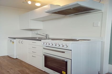 Photo of property in 4 Trelissick Crescent, Ngaio, Wellington, 6035