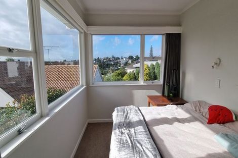 Photo of property in 2/17 Bevyn Street, Castor Bay, Auckland, 0620