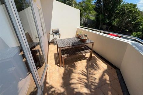 Photo of property in 1/48a Exmouth Road, Northcote, Auckland, 0627