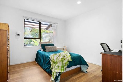 Photo of property in 9 Kingussie Place, Highland Park, Auckland, 2010