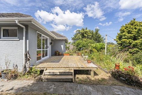Photo of property in 35 Queens Road, Glen Avon, New Plymouth, 4312