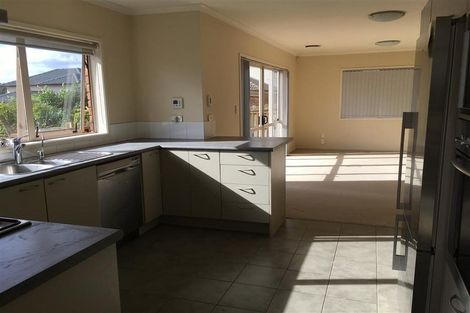 Photo of property in 39 Kristin Lane, Albany, Auckland, 0632