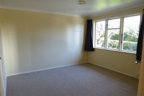 Photo of property in 231 Whites Line East, Waiwhetu, Lower Hutt, 5010
