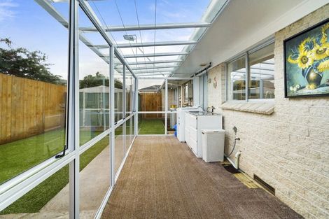 Photo of property in 2/246 Shirley Road, Papatoetoe, Auckland, 2025