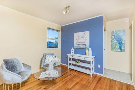 Photo of property in 25 Juniper Road, Sunnynook, Auckland, 0620