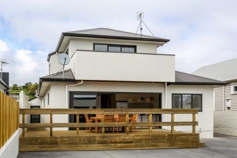 Photo of property in 116 Vivian Street, New Plymouth, 4310