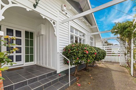 Photo of property in 4 Godwin Crescent, College Estate, Whanganui, 4500