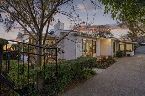 Photo of property in 3 Shaftesbury Street, Avonhead, Christchurch, 8042