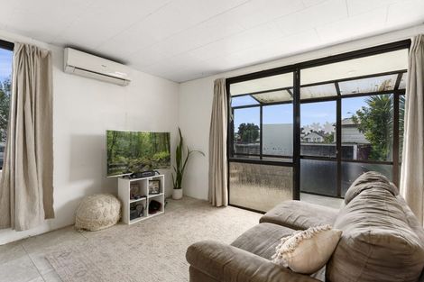 Photo of property in 8b Longstead Avenue, Papamoa Beach, Papamoa, 3118