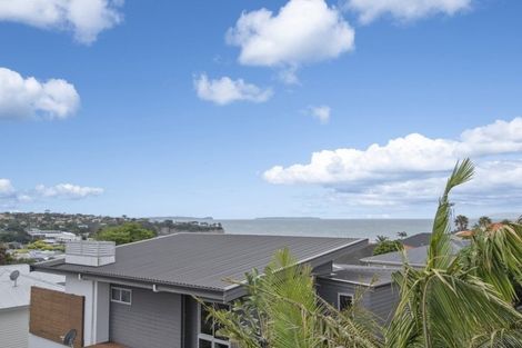 Photo of property in 4a Hyde Road, Rothesay Bay, Auckland, 0630