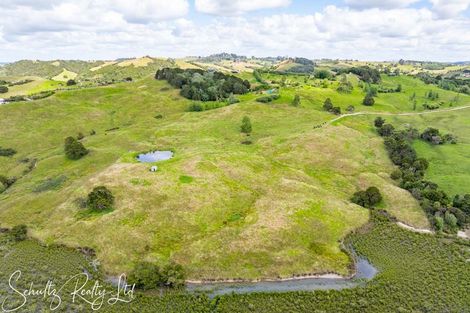 Photo of property in 215c Heatley Road, Whakapirau, 0583