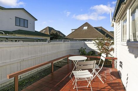 Photo of property in 6b Wai-iti Crescent, Woburn, Lower Hutt, 5010