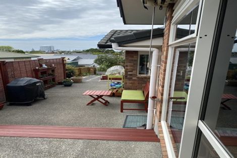 Photo of property in 19 Chesterfield Way, Orewa, 0931