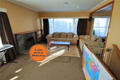 Photo of property in 50 Marlborough Avenue, Glenfield, Auckland, 0629