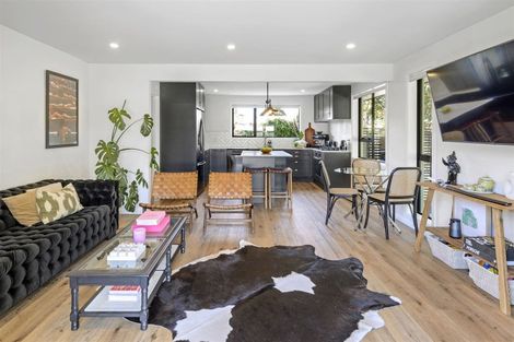 Photo of property in 2/74a Jeffreys Road, Fendalton, Christchurch, 8052