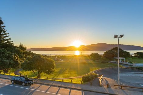 Photo of property in 31/4u Seaview Road, Paraparaumu Beach, Paraparaumu, 5032