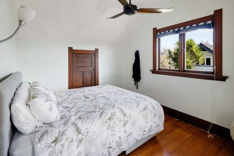 Photo of property in 5 Te Aroha Street, Hamilton East, Hamilton, 3216