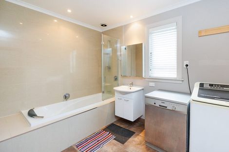 Photo of property in 201 Fitzherbert Avenue, West End, Palmerston North, 4410