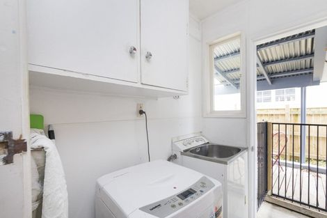 Photo of property in 21 Mcclure Street, Feilding, 4702