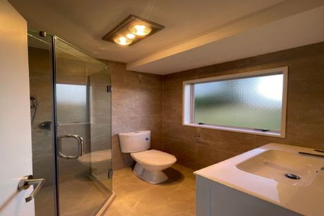 Photo of property in 38 Frank Nobilo Drive, Golflands, Auckland, 2013