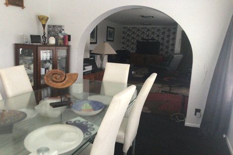 Photo of property in 16 Valhalla Drive, Beach Haven, Auckland, 0626