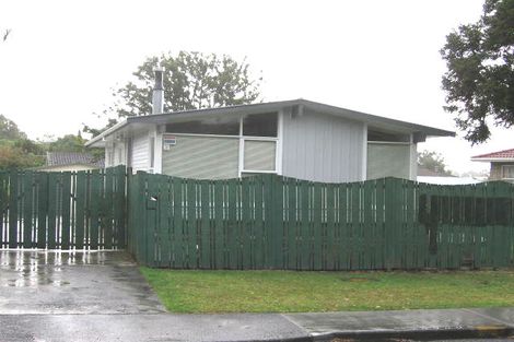 Photo of property in 97 Farquhar Road, Glendene, Auckland, 0602