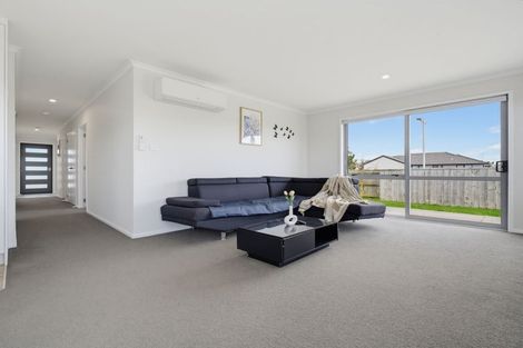 Photo of property in 1 Te Wharo Drive, Papamoa, 3118
