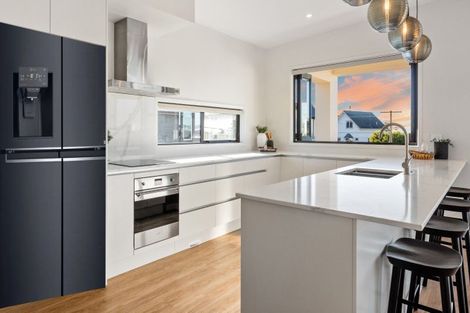 Photo of property in 1024b Papamoa Beach Road, Papamoa Beach, 3118