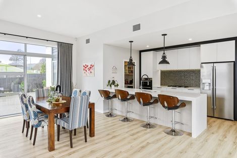 Photo of property in 37 Hudson Place, Paraparaumu, 5032