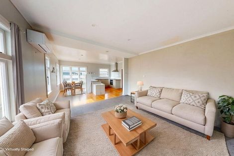 Photo of property in 28 Knowles Street, Terrace End, Palmerston North, 4410