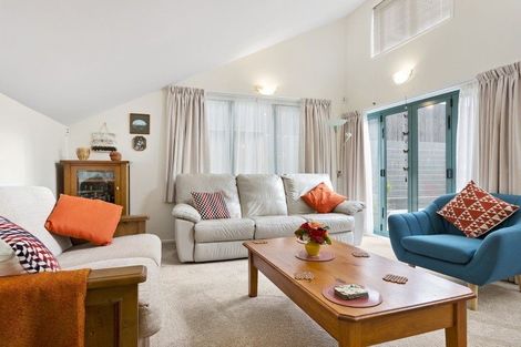 Photo of property in 8 Hall Avenue, Newtown, Wellington, 6021