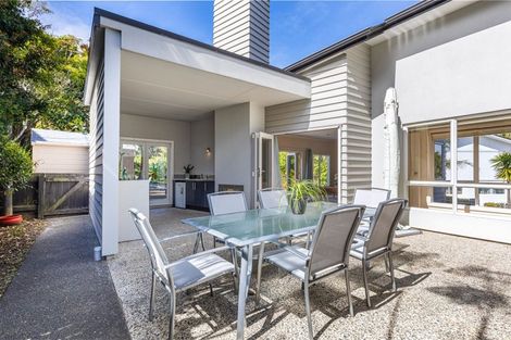 Photo of property in 30c Marine Parade, Mellons Bay, Auckland, 2014