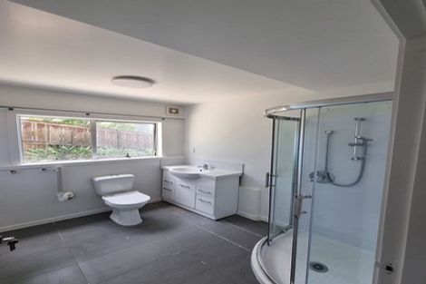 Photo of property in 1a Tamahere Drive, Glenfield, Auckland, 0629