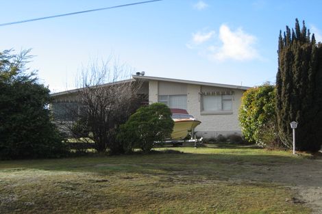 Photo of property in 99 Beacon Point Road, Wanaka, 9305