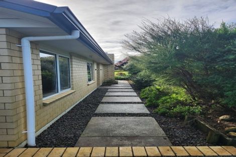 Photo of property in 84 Kidd Road, Waiuku, 2682