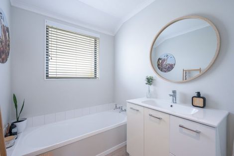 Photo of property in 28 Allport Place, Stoke, Nelson, 7011