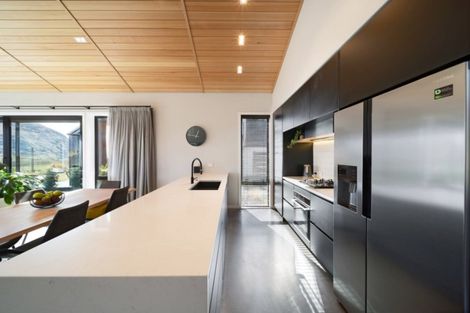 Photo of property in 17 Double Cone Road, Jacks Point, Queenstown, 9371