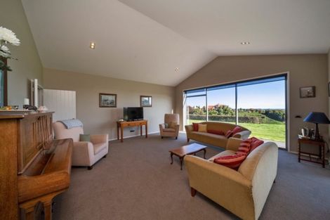 Photo of property in 396 Upland Road, Tarurutangi, New Plymouth, 4372