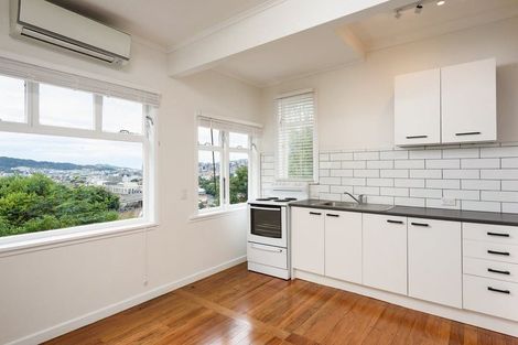 Photo of property in 27 Sar Street, Wadestown, Wellington, 6012